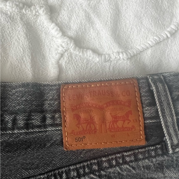 Levi’s 501 shorts - Picture 3 of 4